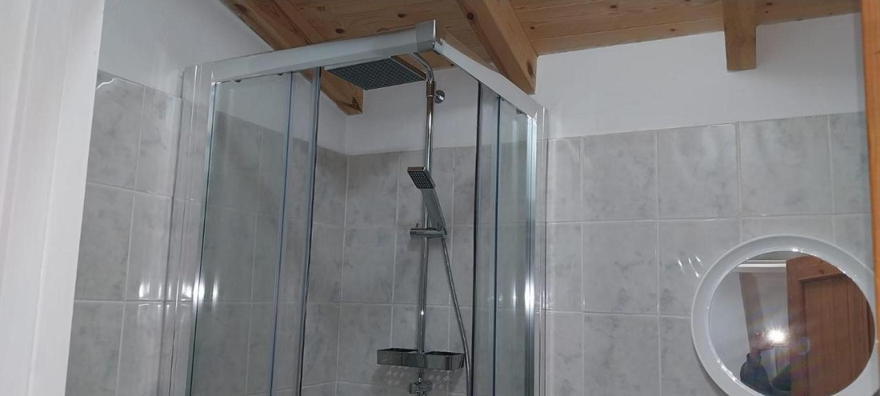 Lovely Studio In Strinilas With Its Own Pool المظهر الخارجي الصورة